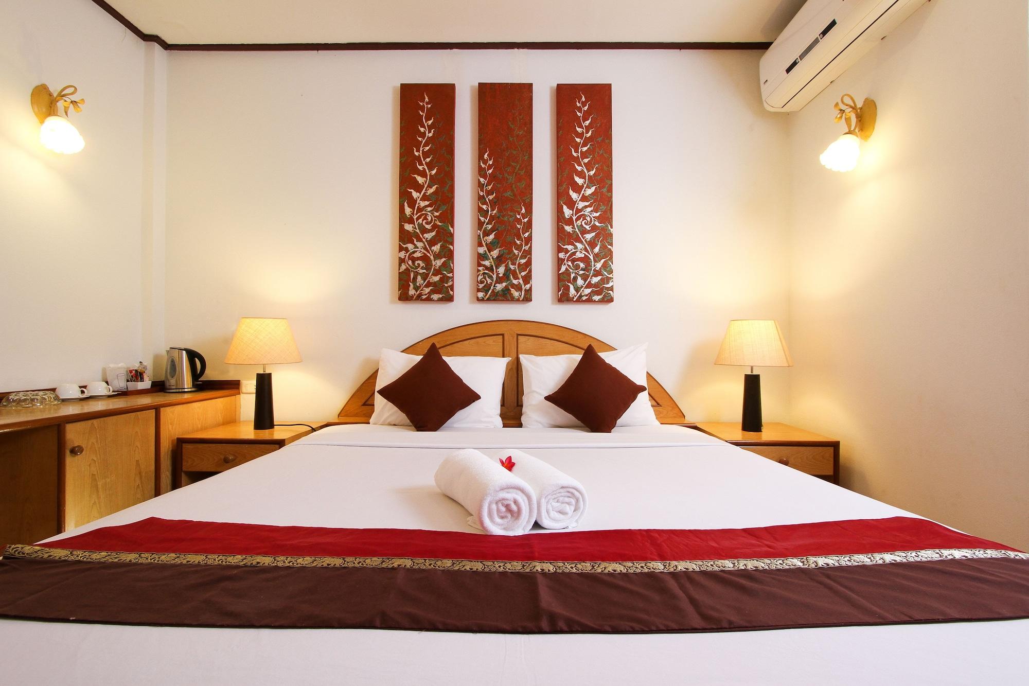 Eden Resort & Villas Phuket Patong Exterior photo