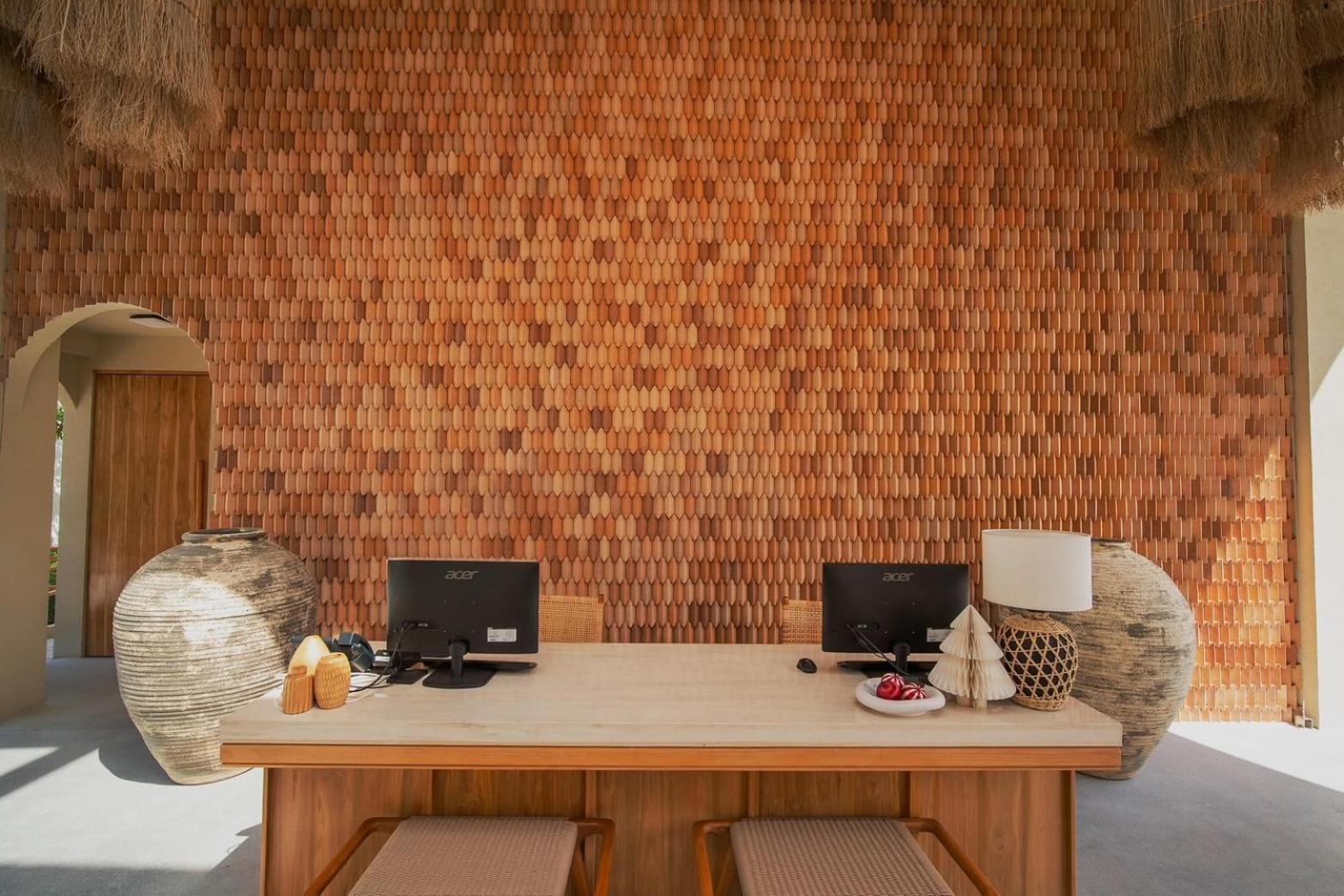 Eden Resort & Villas Phuket Patong Exterior photo