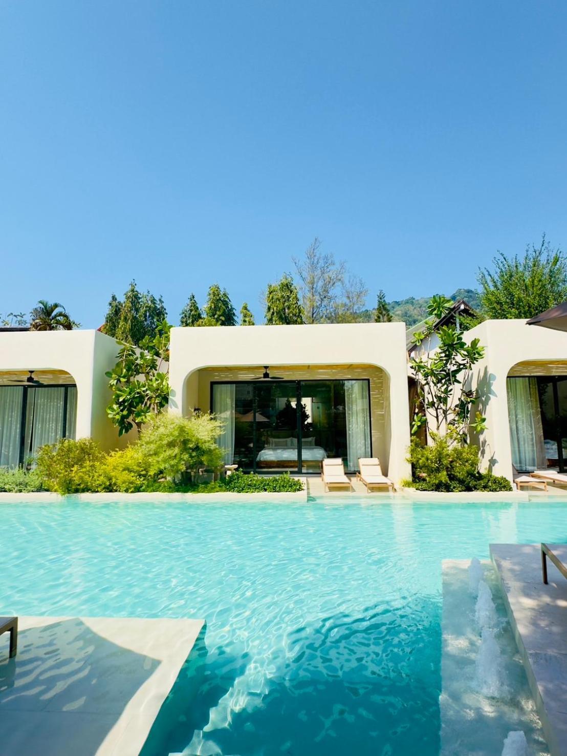 Eden Resort & Villas Phuket Patong Exterior photo