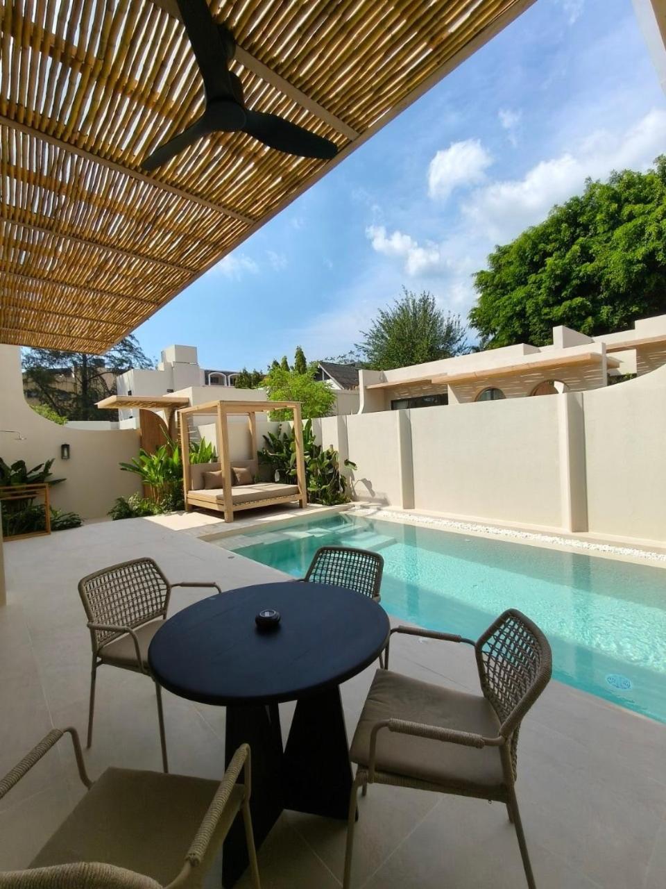 Eden Resort & Villas Phuket Patong Exterior photo