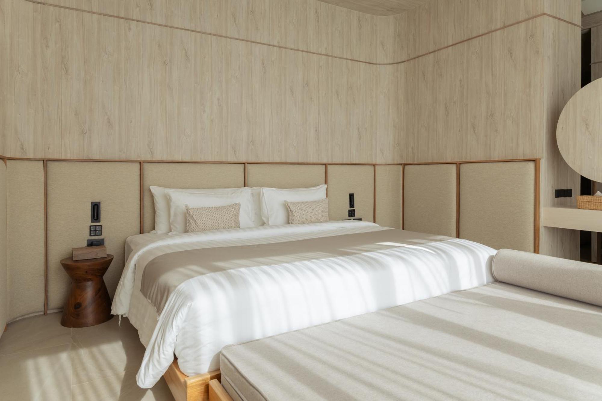 Eden Resort & Villas Phuket Patong Exterior photo