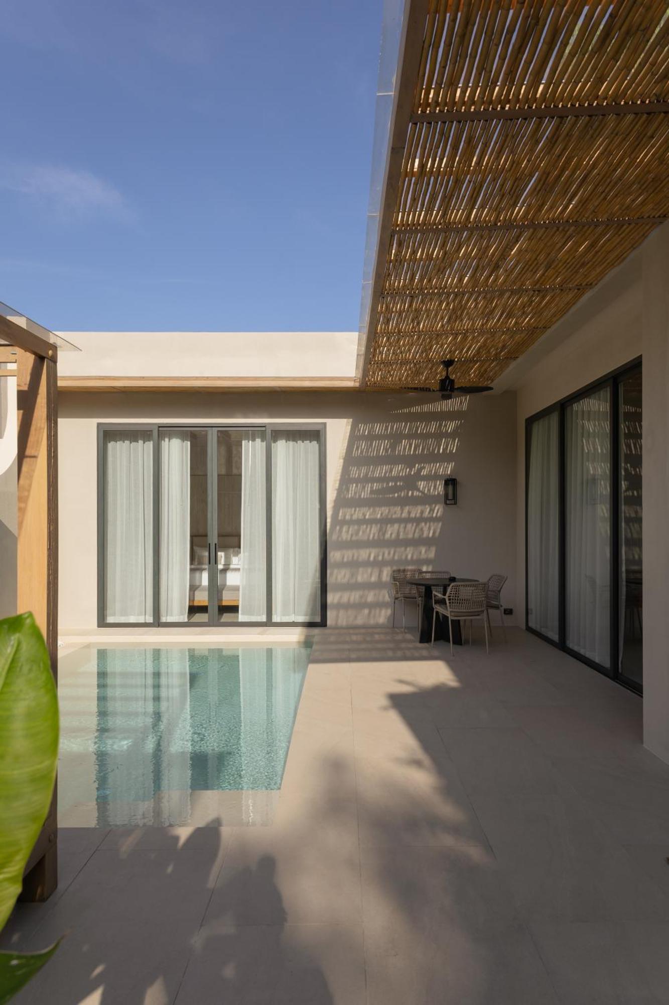 Eden Resort & Villas Phuket Patong Exterior photo