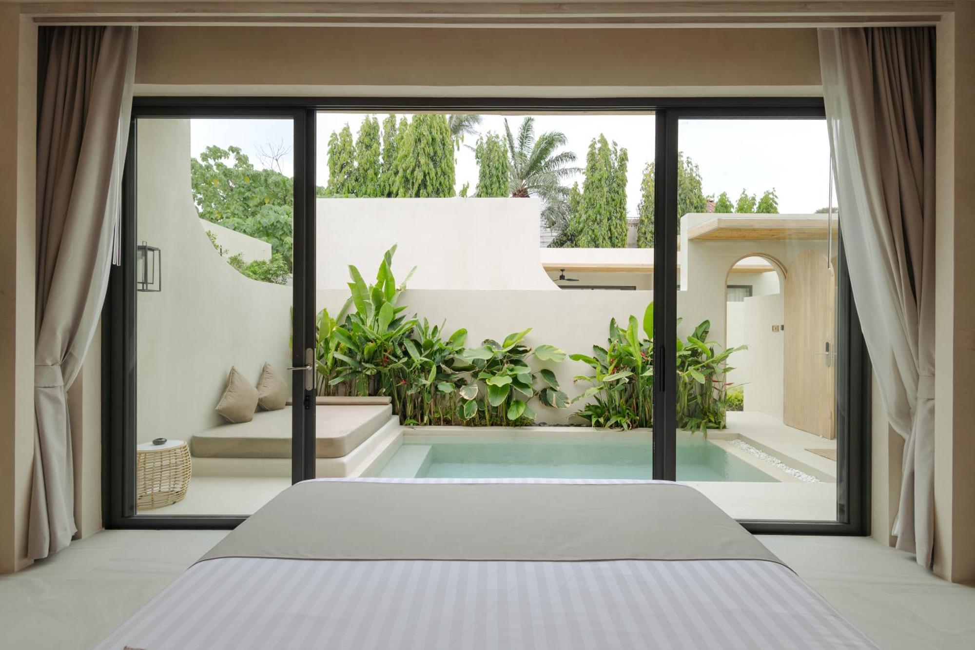 Eden Resort & Villas Phuket Patong Exterior photo