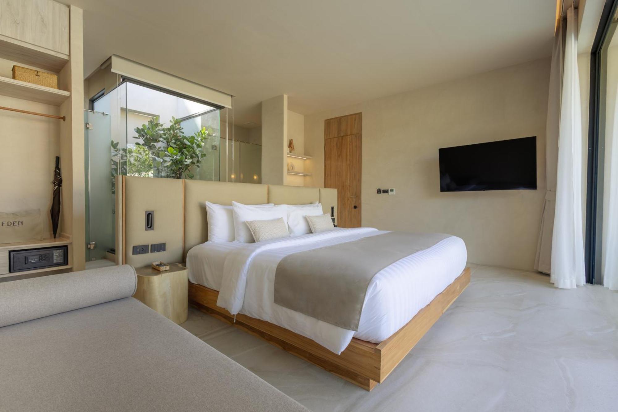 Eden Resort & Villas Phuket Patong Exterior photo